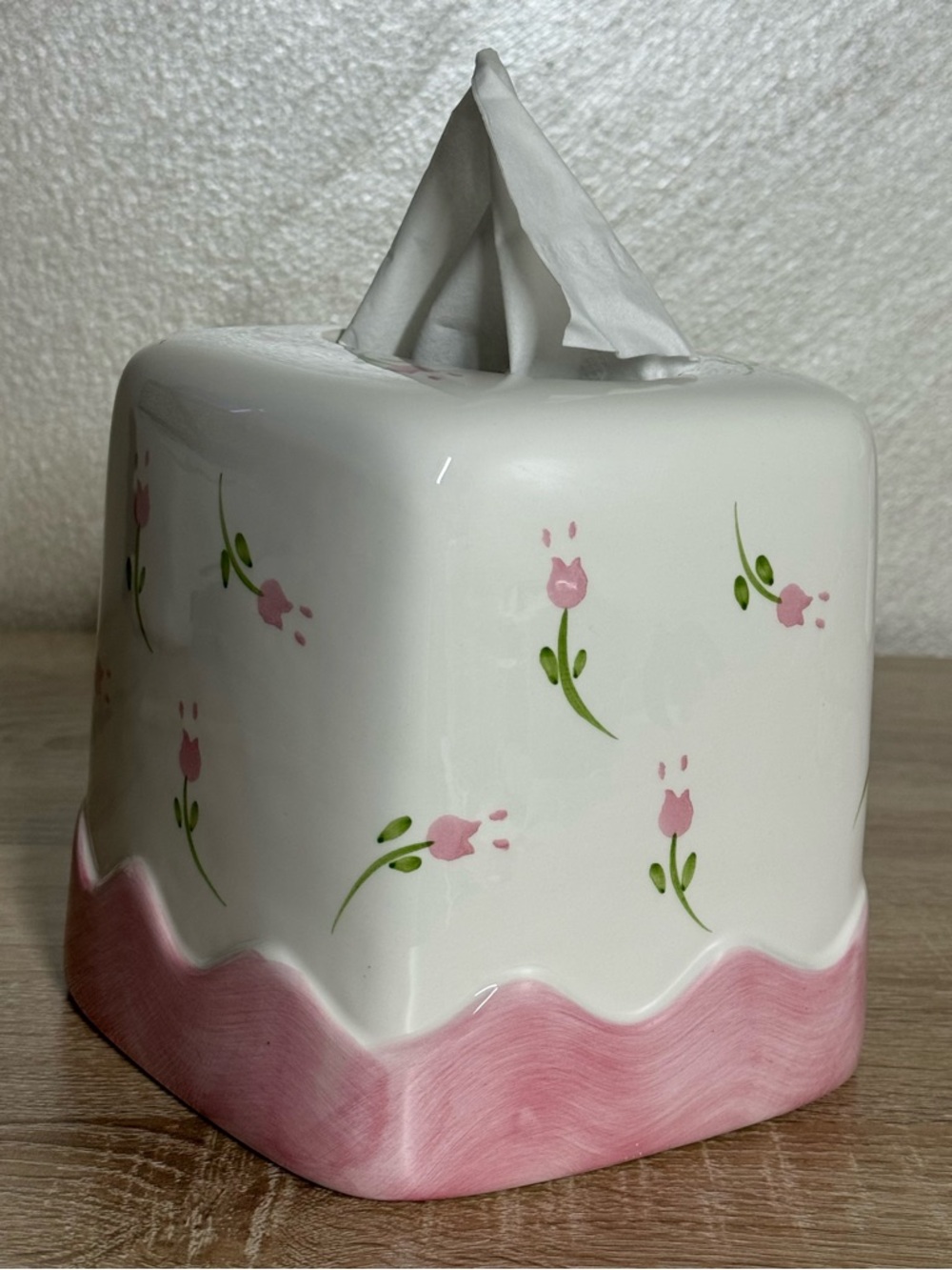 Croscill Home Rosebulds Ceramic Tissue Cover Hand Painted Box